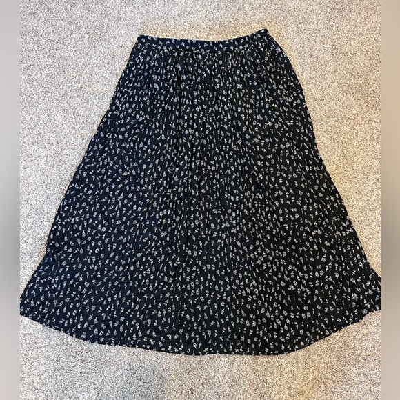 Talbots Dresses & Skirts - Vintage Talbots Accordian Pleated floral Maxi Skirt. elastic waist. EUC. 18.